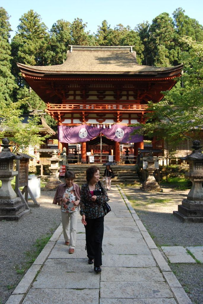 「丹生都比売神社」